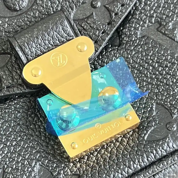 Bag 2205YA0007 LV 0630